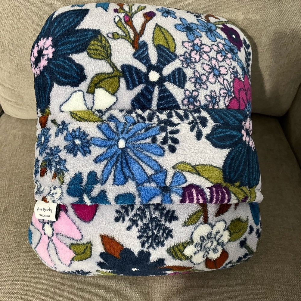 Vera Bradley Travel Blanket in Bengal Lily